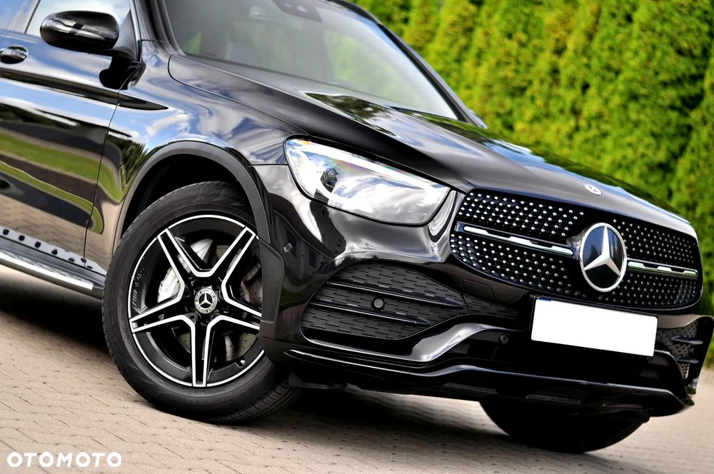 Mercedes-Benz GLC 200 d 4Matic 9G-TRONIC AMG Line - 2