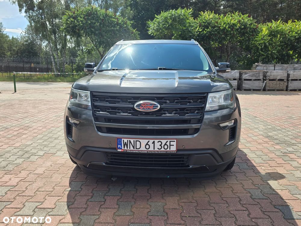 Ford Explorer - 2