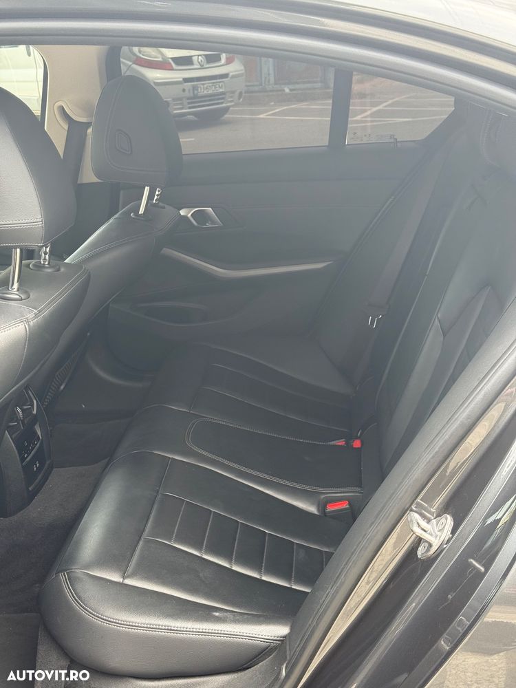 BMW Seria 3 330e AT PHEV - 10