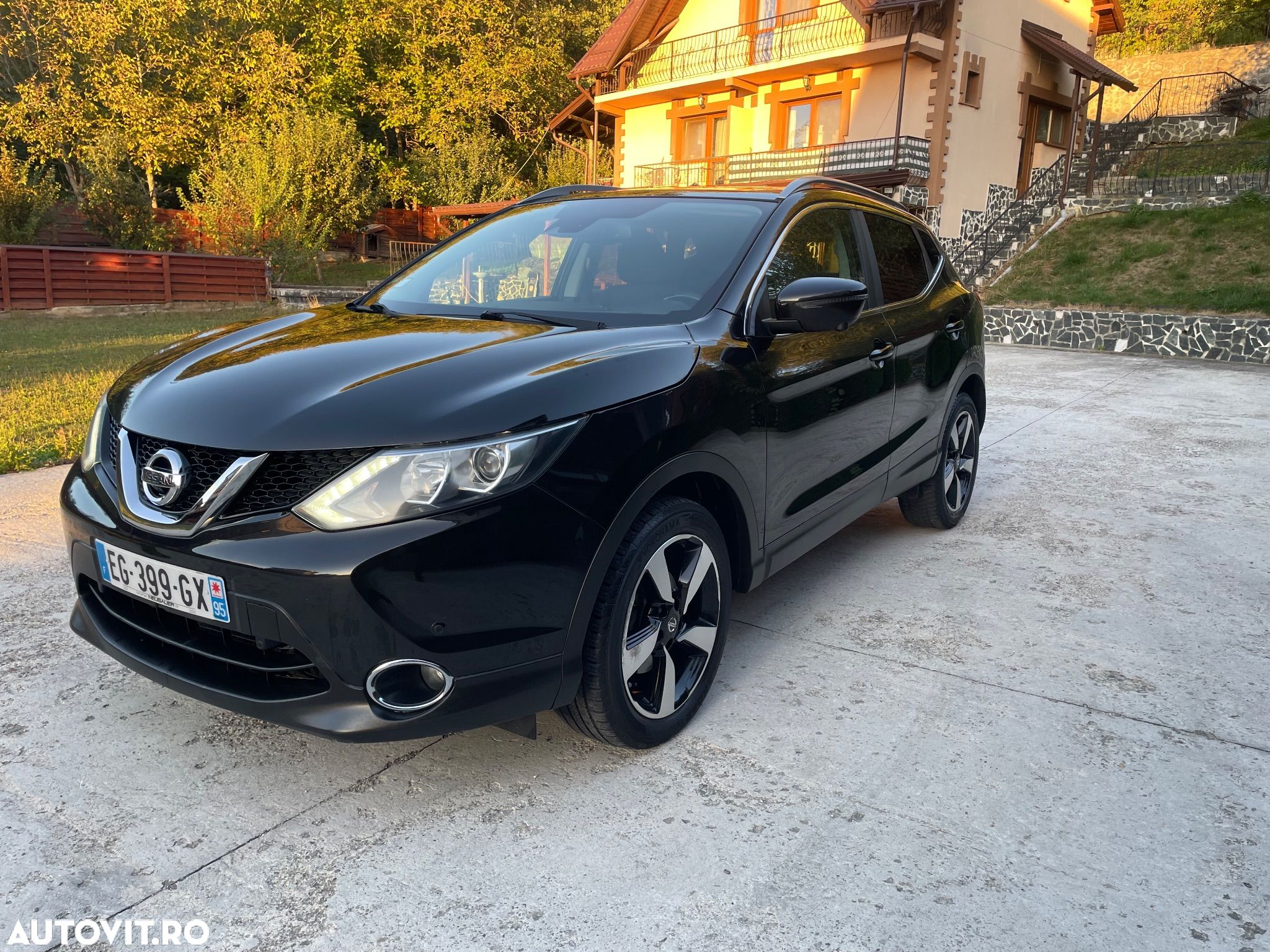 Nissan Qashqai 1.6 DCI Start/Stop X-TRONIC Tekna - 1