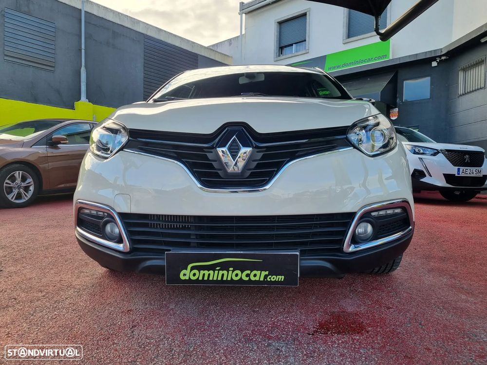 Renault Captur 1.2 TCe Exclusive EDC - 4