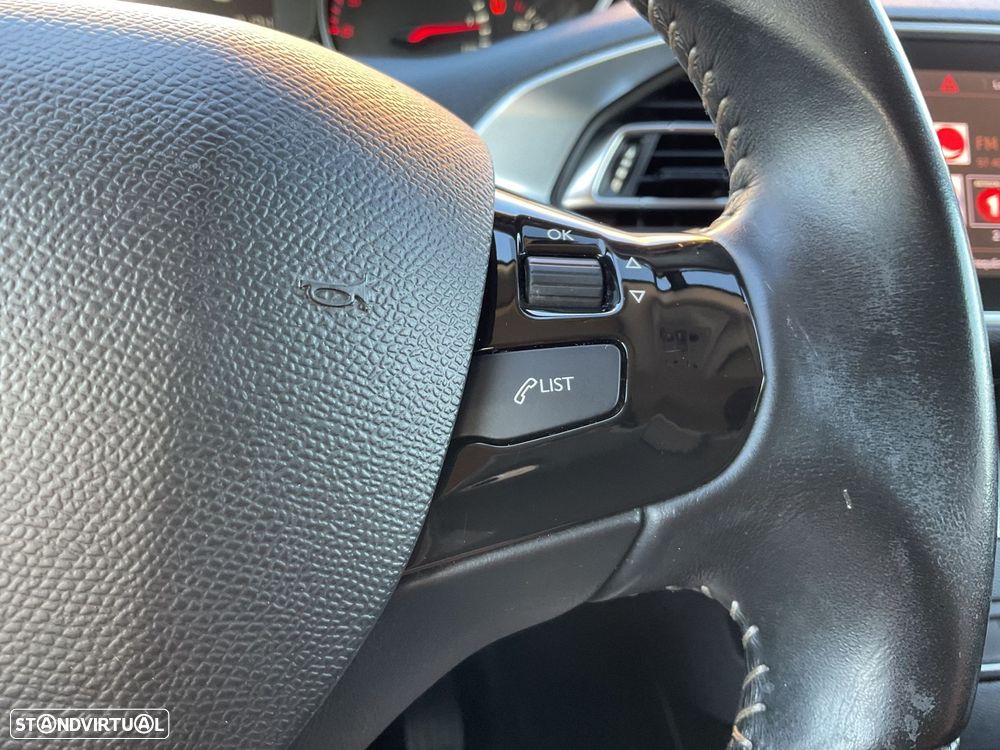 Peugeot 308 SW 1.5 BlueHDi Style - 41