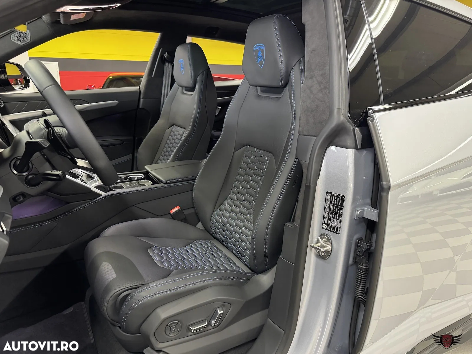 Lamborghini URUS - 17