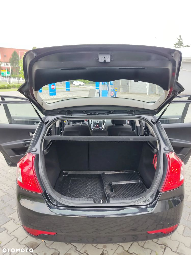 Kia Ceed 1.6 Crdi Comfort + - 16