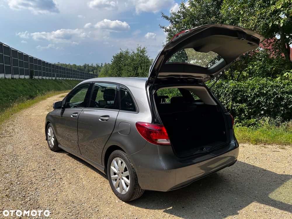 Mercedes-Benz Klasa B ver-2-0-tdi-sport-style - 25