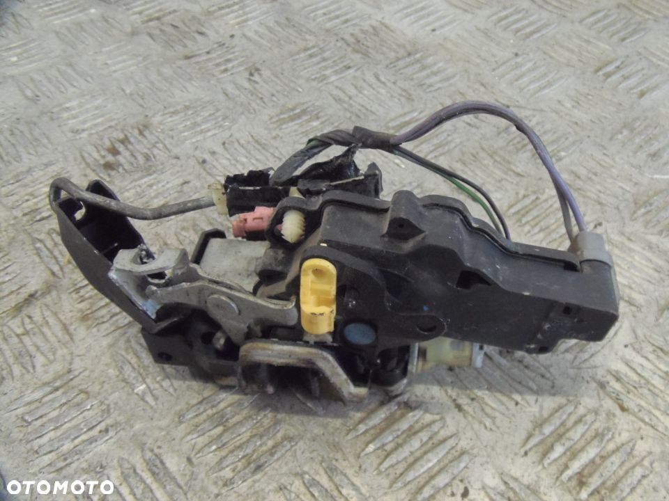Ford F250 super duty zamek drzwi lewy  przód 08-12r - 3