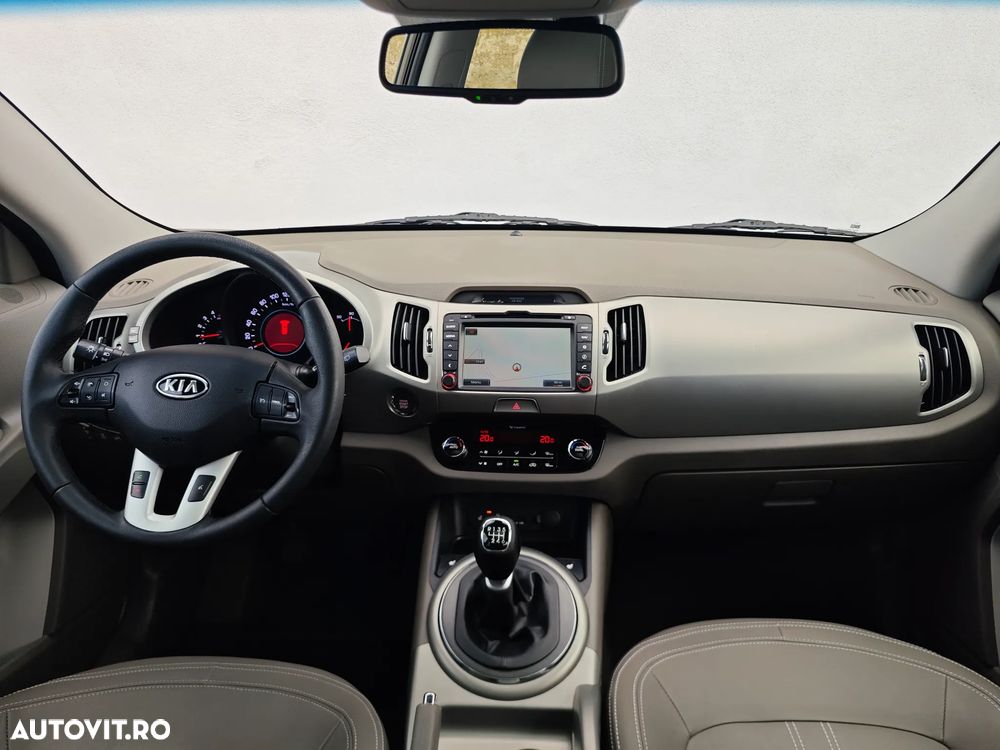 Kia Sportage 2.0 DSL MT 4x4 PREMIUM - 11