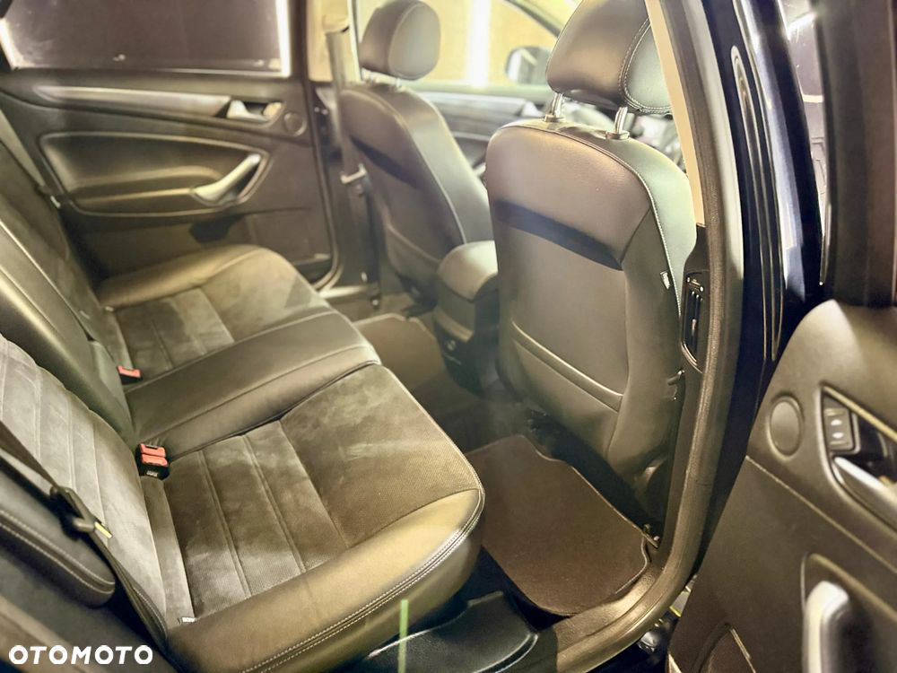 Ford Mondeo 2.0 TDCi Titanium S - 10