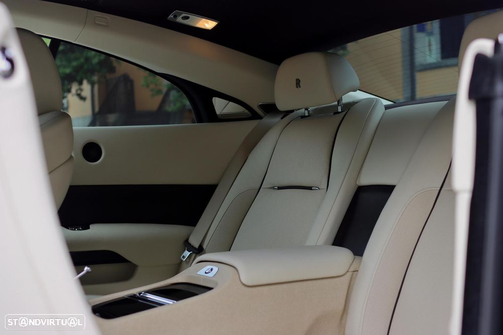 Rolls Royce Wraith 6.6 Twin-Turbo V12 - 13