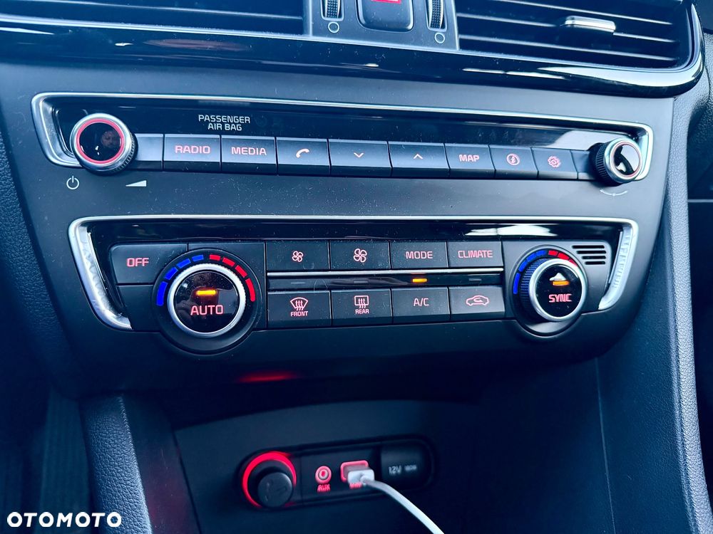 Kia Optima 1.7 CRDI XL - 25