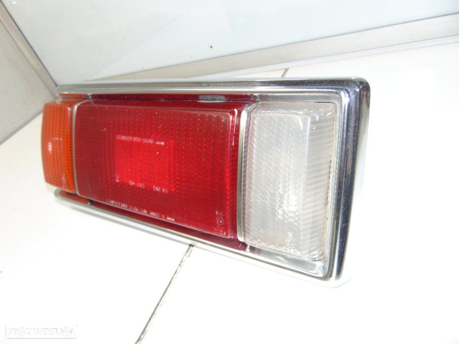 Honda Accord até 1981 - farolim de trás - 2