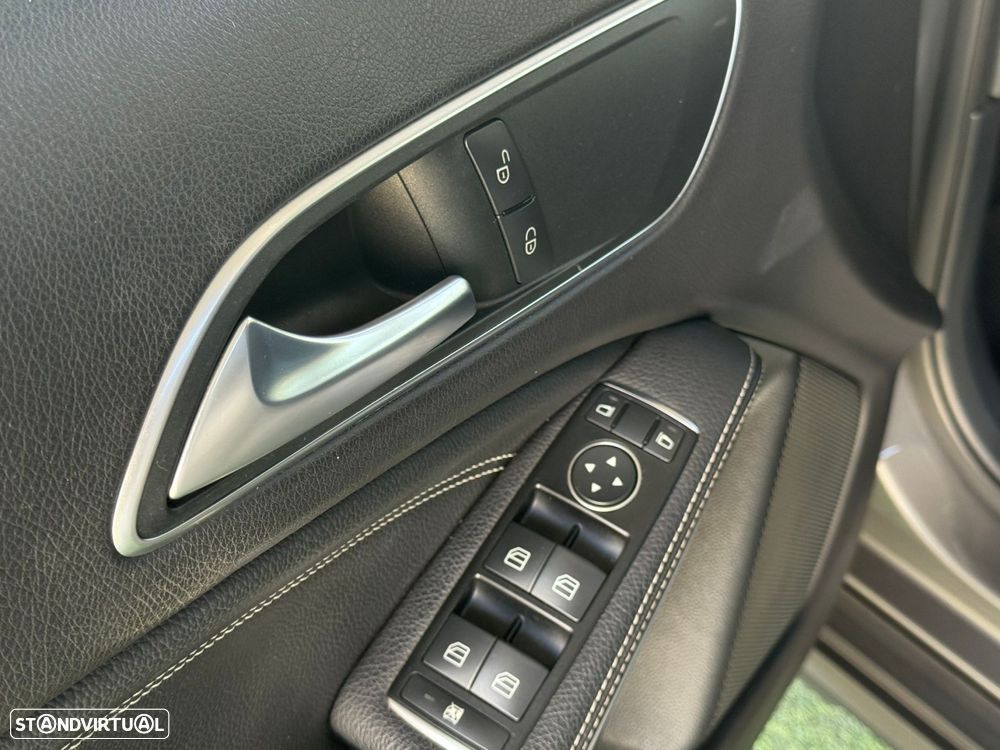 Mercedes-Benz GLA 180 CDi Urban - 42