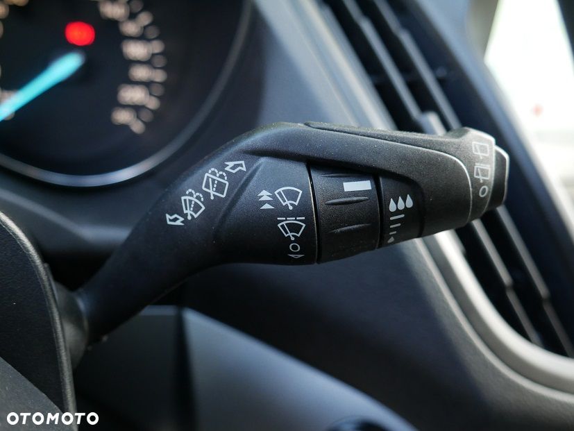 Ford Kuga - 27