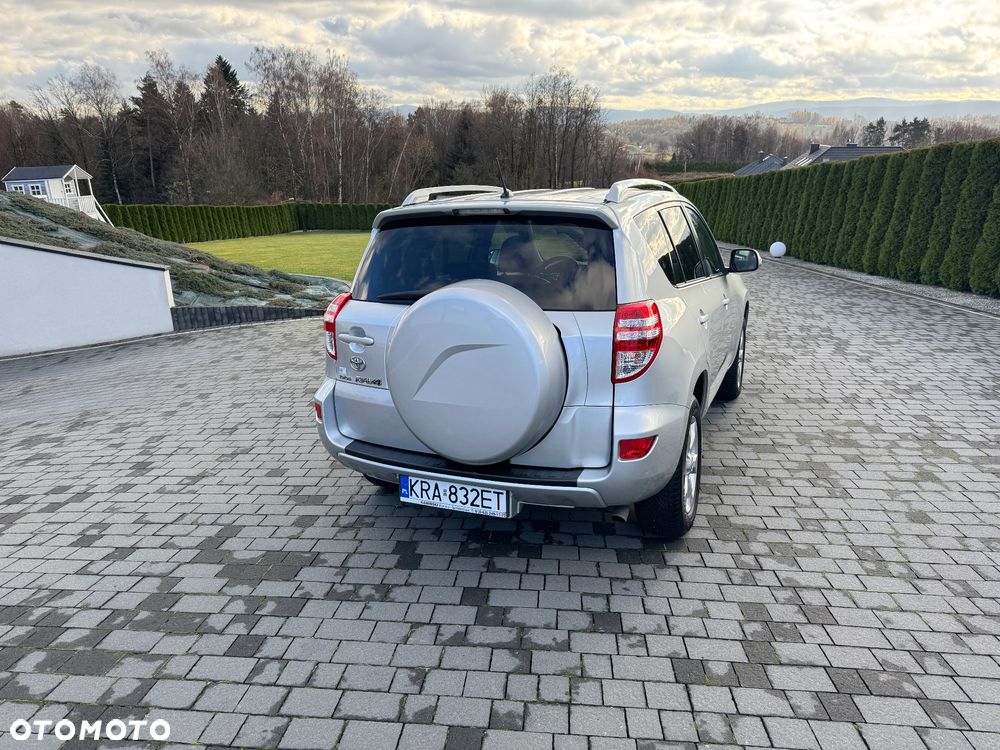 Toyota RAV4 2.2 D-4D Prestige - 12