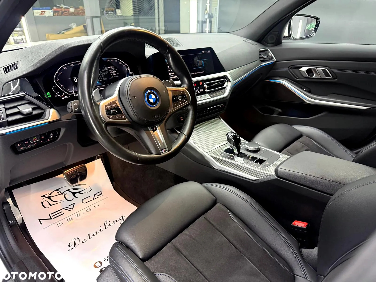 BMW Seria 3 330e xDrive M Sport sport - 30