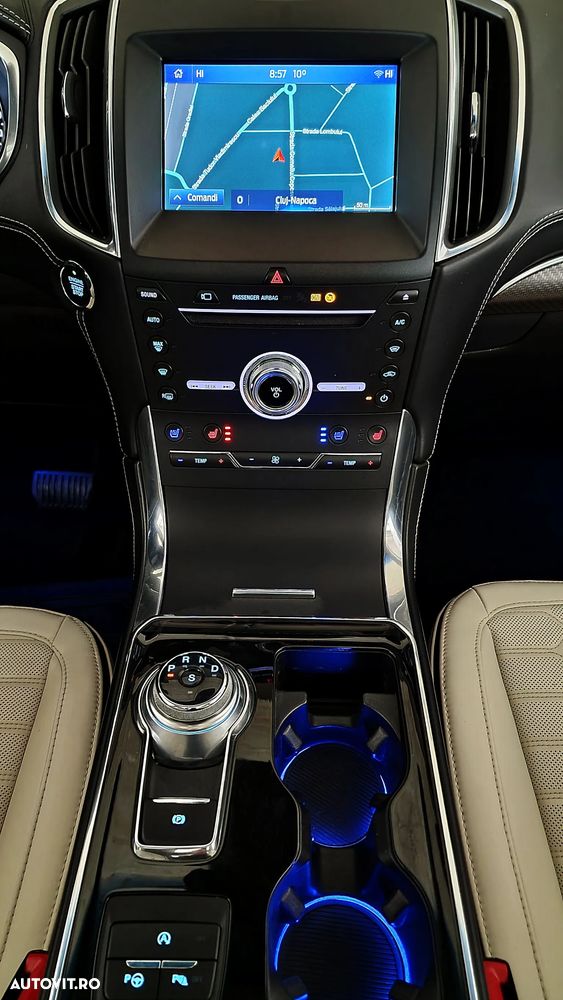 Ford Edge 2.0 Panther A8 AWD Vignale - 11