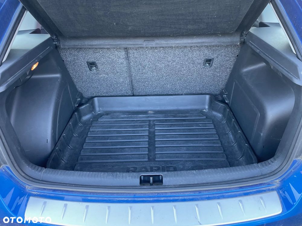 Skoda RAPID 1.2 TSI Ambition - 11