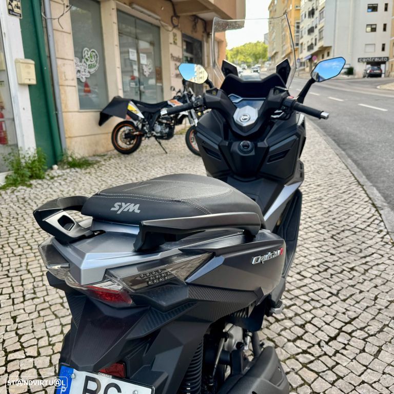 Sym Cruisym 300 - 19