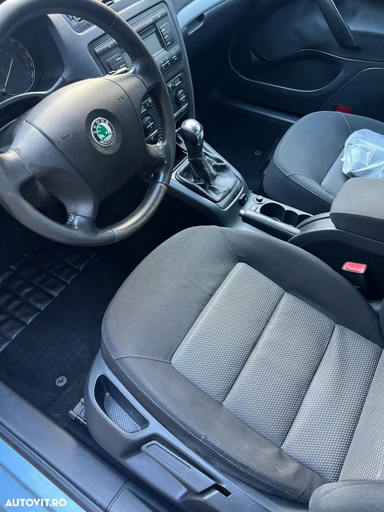 Skoda Octavia 1.6 MPI Elegance - 16