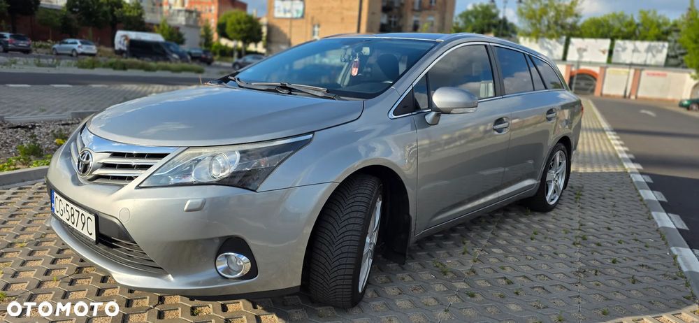 Toyota Avensis - 4