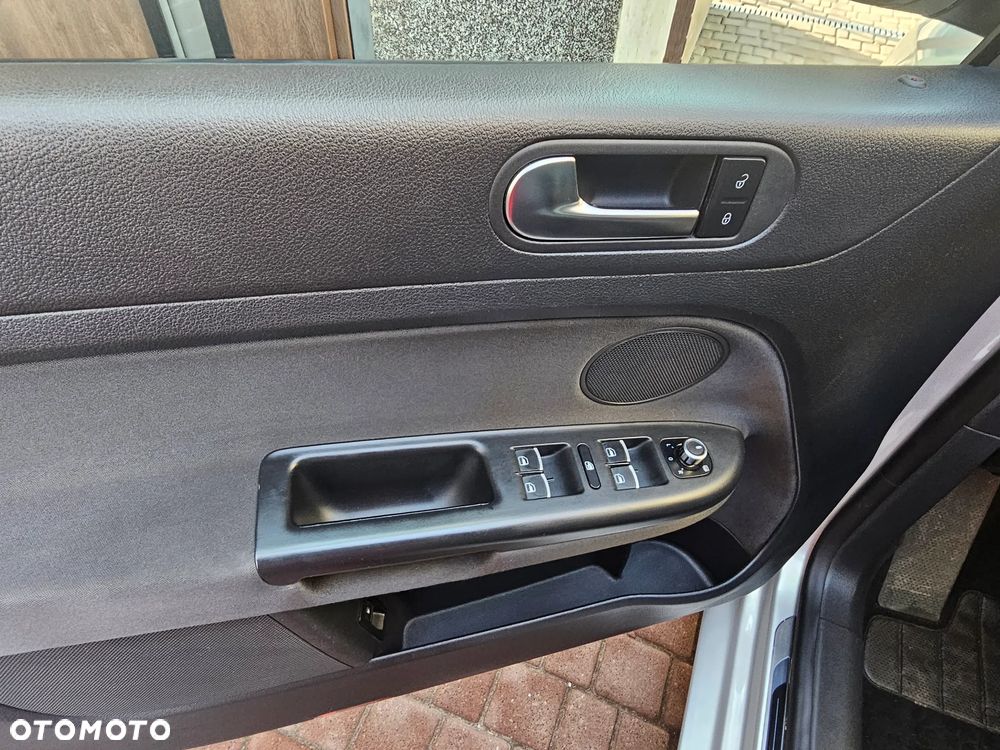 Volkswagen Golf Plus 1.4 TSI DSG Style - 18