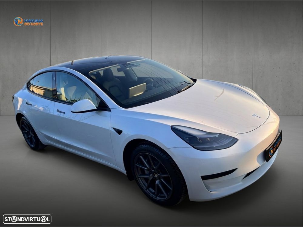 Tesla Model 3 - 2