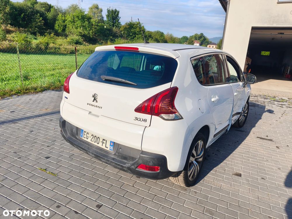 Peugeot 3008 1.2 PureTech Allure - 10
