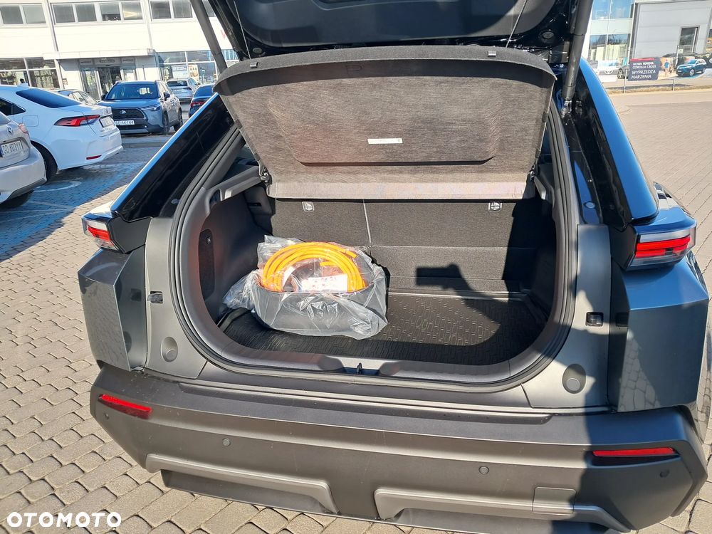 Toyota C-HR+ 77kWh 4x4 Executive - 26