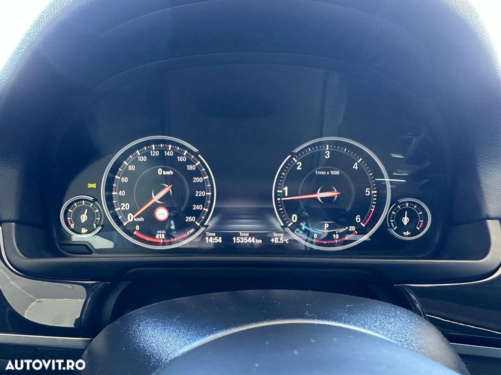 BMW Seria 5 520d xDrive AT - 22