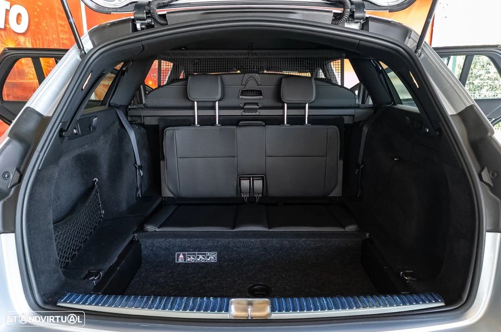Mercedes-Benz E 220 d AMG Line 7L - 27