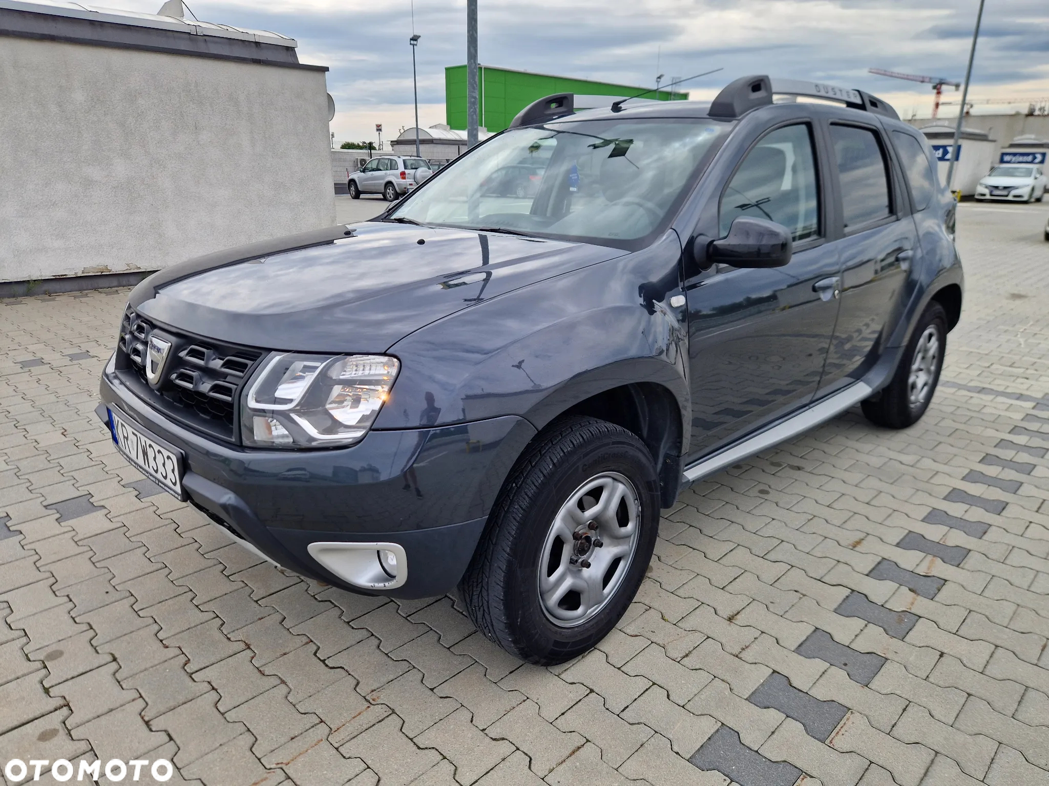 Dacia Duster 1.6 SCe Laureate S&S - 10