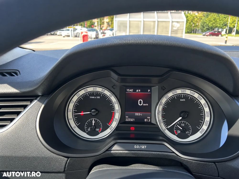 Skoda Octavia 1.6 TDI DSG Style - 15