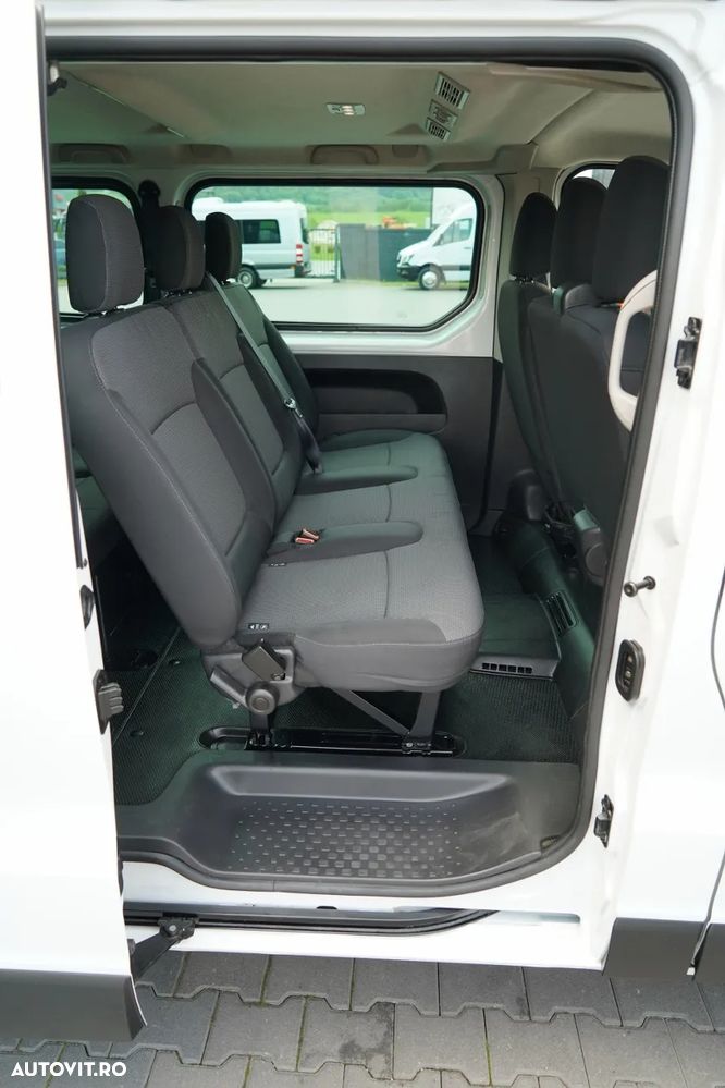 Renault TRAFIC III / AUTOBUS / 9 LOCURI / PRIMUL PROPRIETAR / DEALER POLONESE / 2022 / - 30