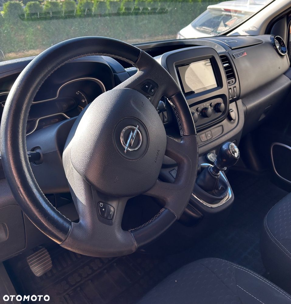 Opel Vivaro - 9