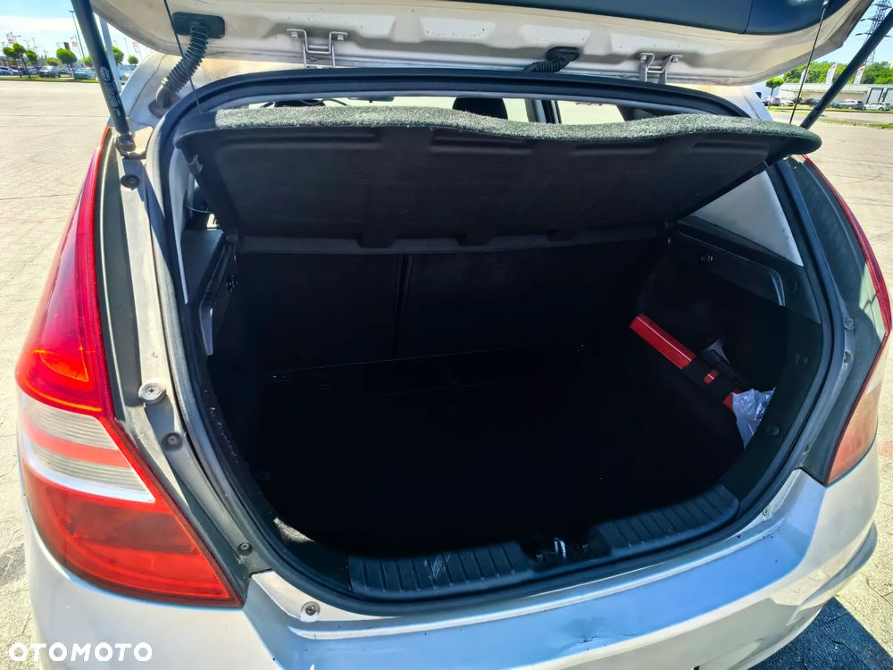 Hyundai i30 1.4 Classic + - 5
