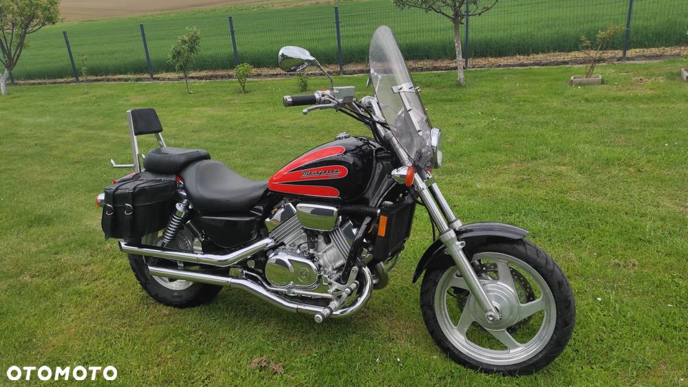 Honda VF - 3