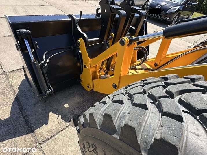 JCB 4CX ECO - 18