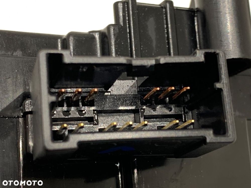 PRZEŁĄCZNIK WYCIERACZEK  SUZUKI SX4 S-CROSS (JY) 2013 - 2022 1.4 Hybrid (Mild Hybrid) (AKK 414) 95 - 3