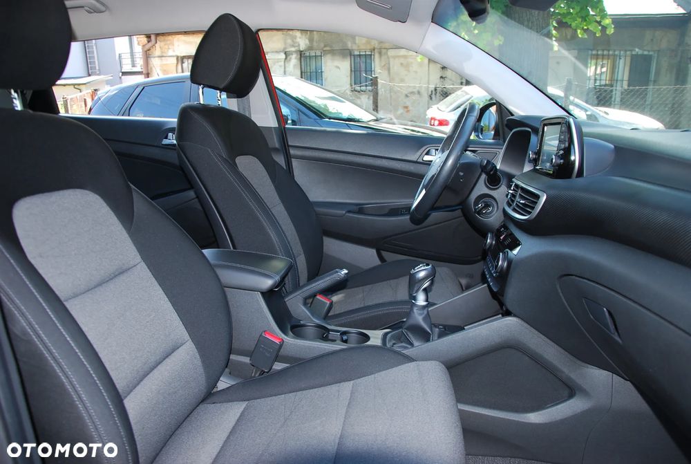 Hyundai Tucson 1.6 GDI BlueDrive Comfort 2WD - 38