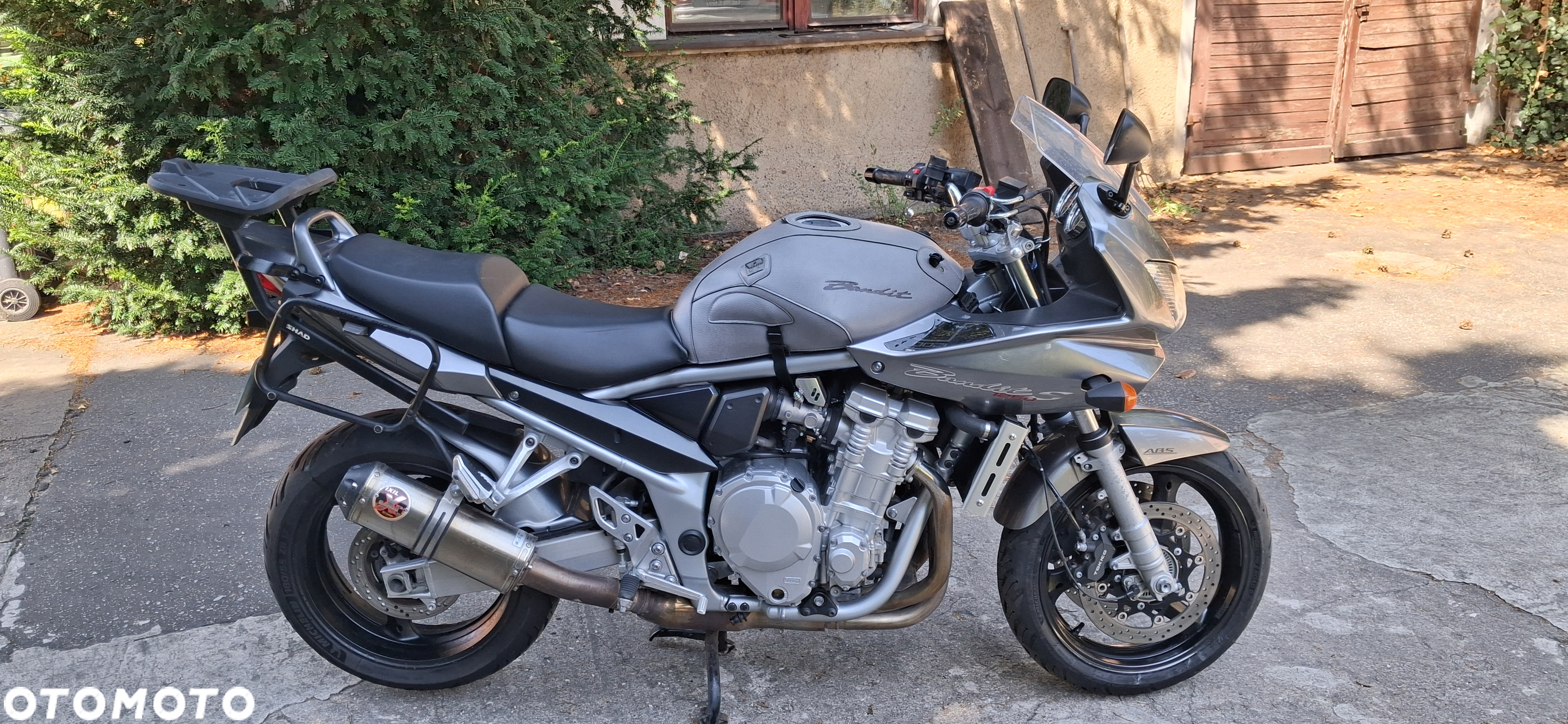 Suzuki Bandit - 12