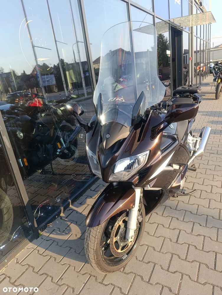 Yamaha FJR - 2