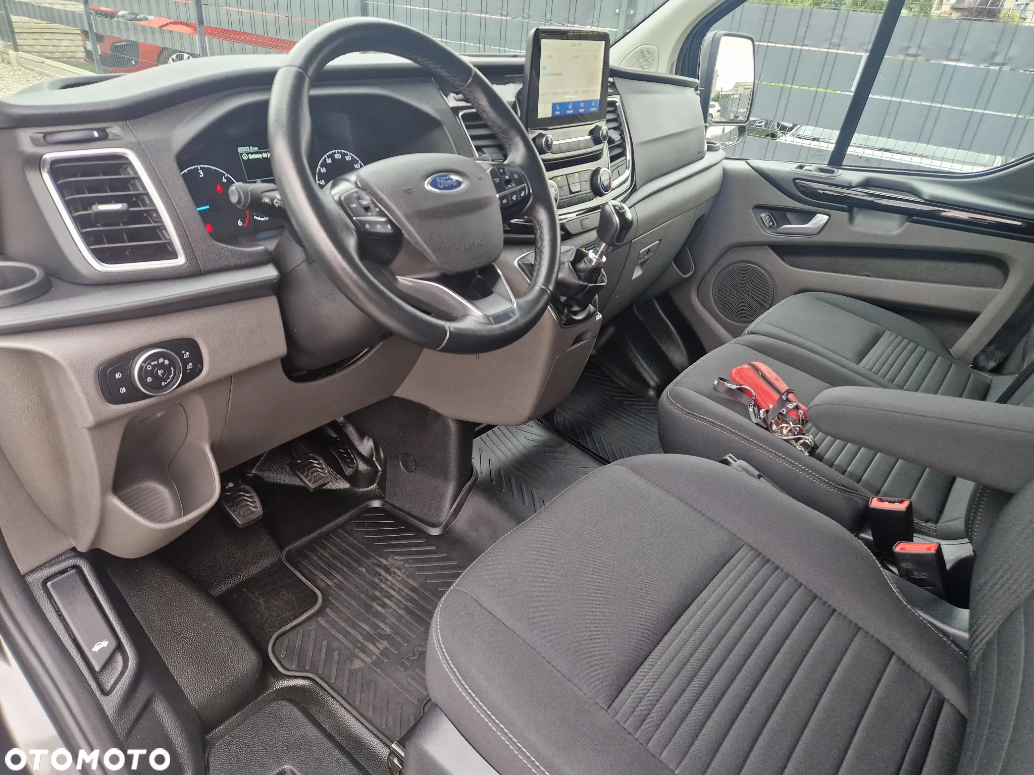 Ford TRANSIT CUSTOM - 7