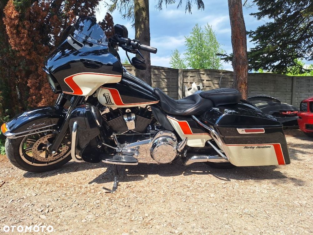 Harley-Davidson Touring Street Glide - 6