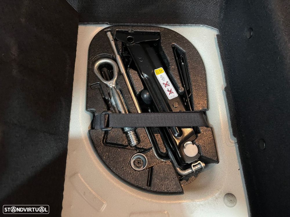 MINI 5 Portas One D - 55