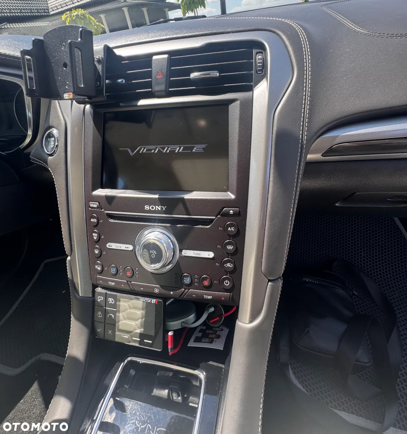 Ford Mondeo 2.0 EcoBlue Vignale AWD - 32