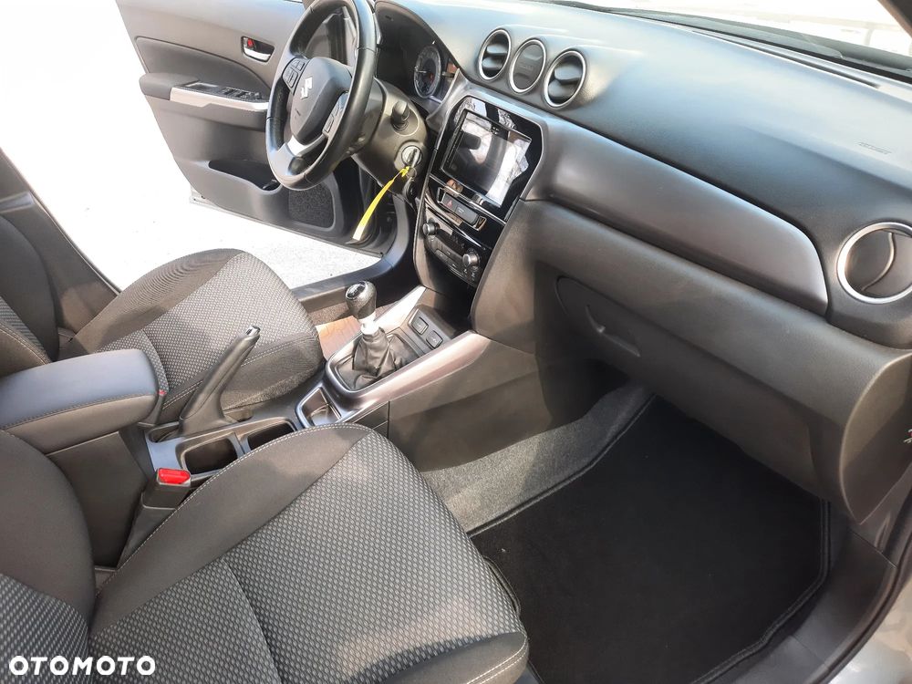 Suzuki Vitara 1.4 Boosterjet SHVS Elegance 2WD - 15