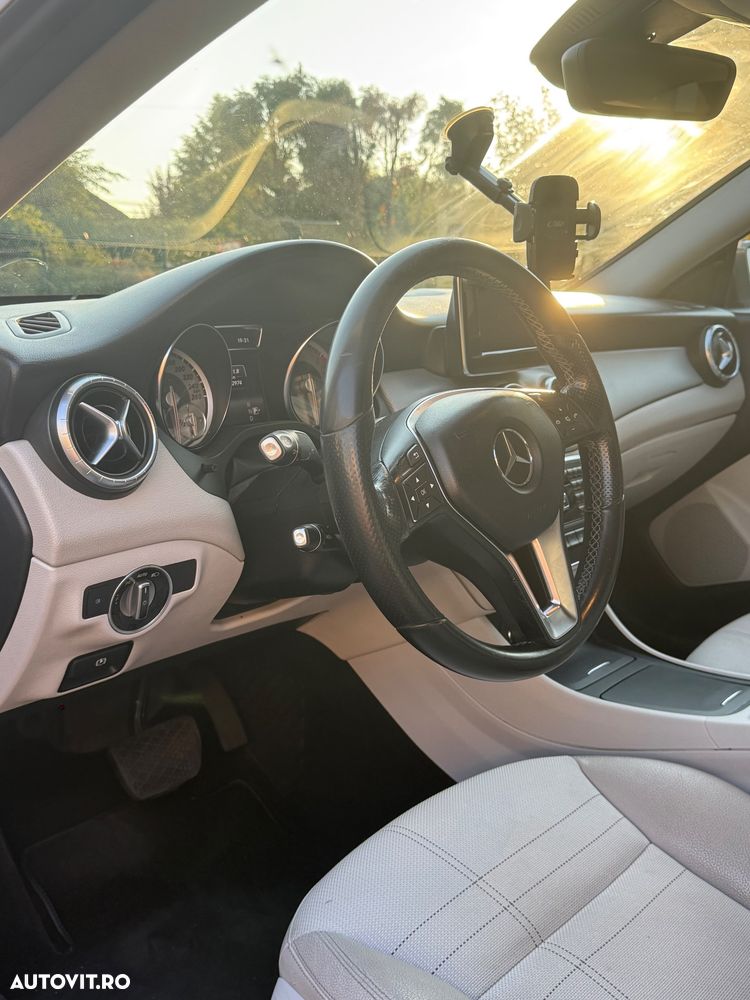 Mercedes-Benz CLA 200 - 6