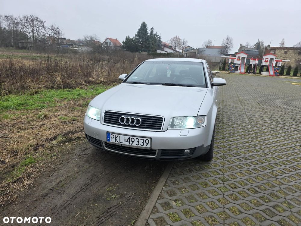 Audi A4 Avant - 1