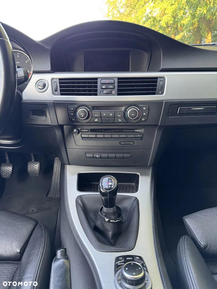 BMW Seria 3 325d - 16