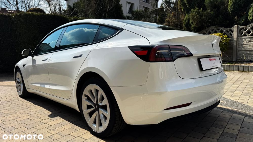 Tesla Model 3 Standard Reichweite Plus Hinterradantrieb - 6